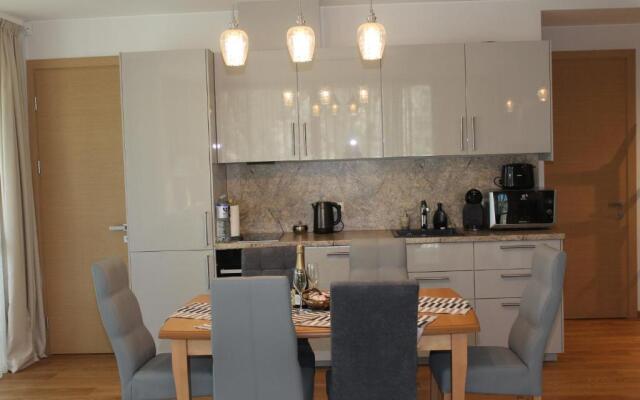 Simpsono apartamentai №215