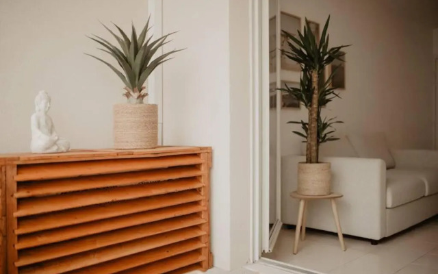 Bel appartement climatisé avec place de parking
