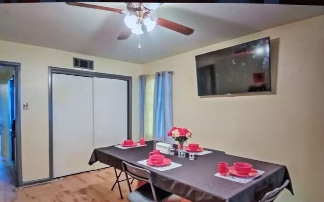 PIEDMONT DRIVE Apartment 1