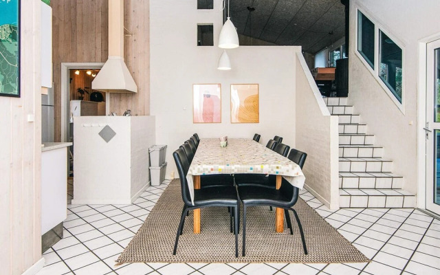 10 Person Holiday Home in Glesborg-by Traum