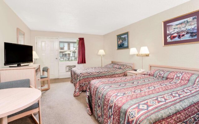 Howard Johnson Inn Enderby