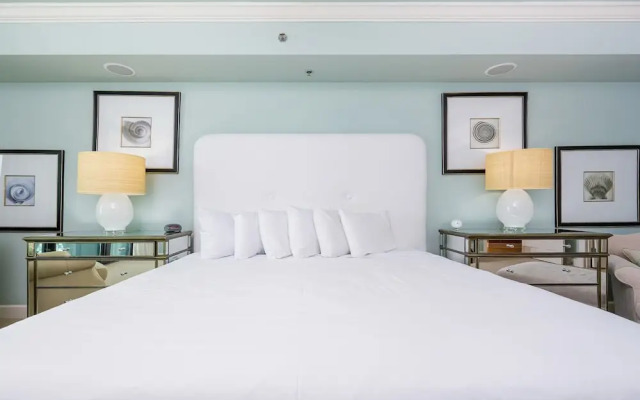 Phoenix Ix 504 3 Bedroom Condo