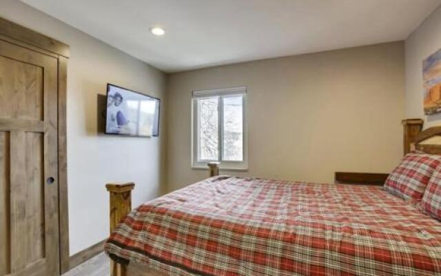 Tannhauser Condominiums