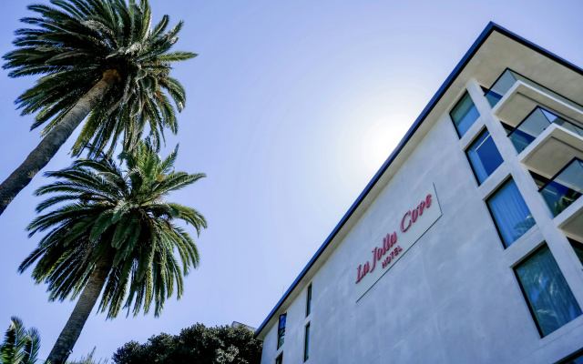 La Jolla Cove Suites