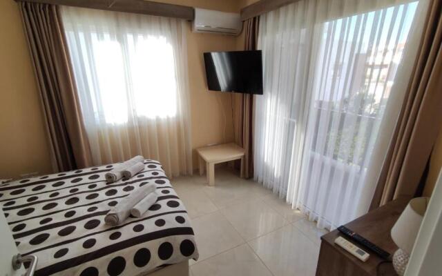 Royal Sun Holiday Villa, 2 Bedroom Semi-detached