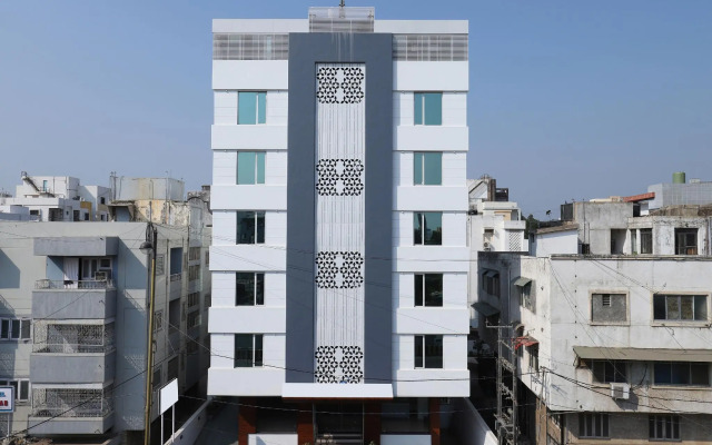 OYO 9687 Hotel Avista