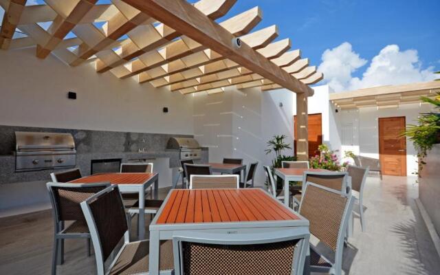 Two bedroom apartment balcony suite