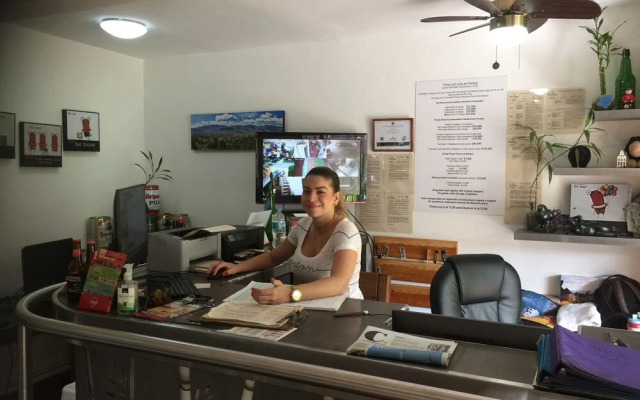 Black Sheep Hostel - Adults Only