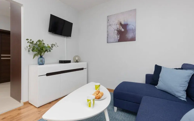 Apartment Warsaw Kopalniana by Renters