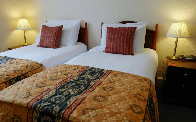 The Willowsmere - Adults Only