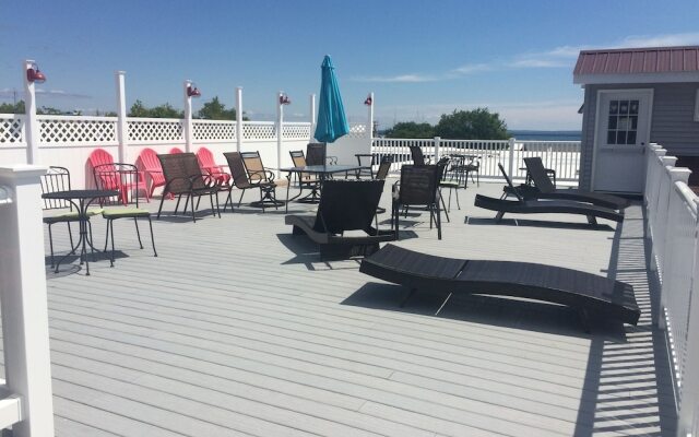 Harborline Hotel