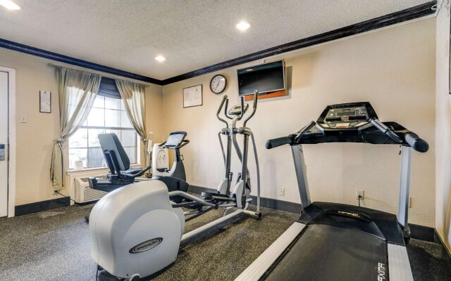 Quality Inn & Suites Dallas - Cityplace