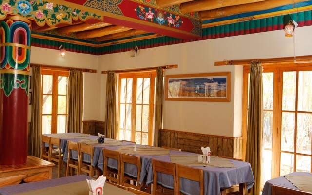 Hotel Grand Willow