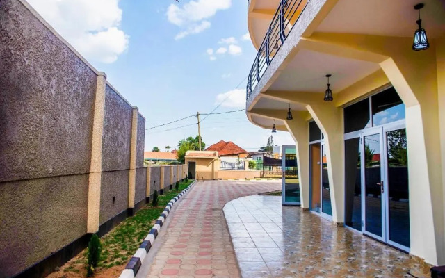 Crown Apartments -1Bedroom