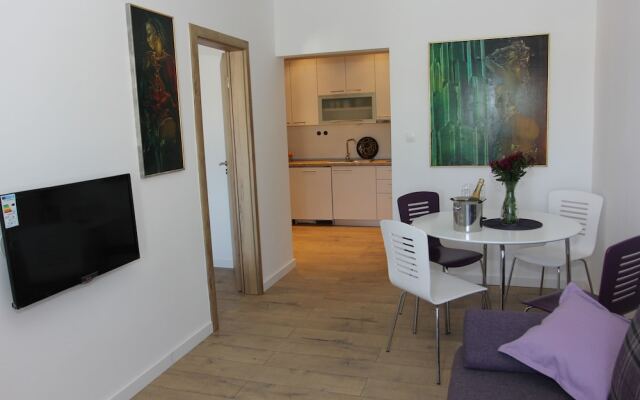 Apartment House Vitaic