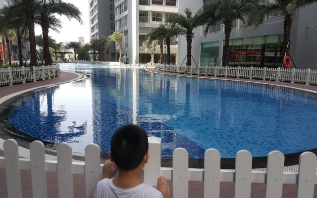 Hanoi Parkhill Premium Deluxe Condo