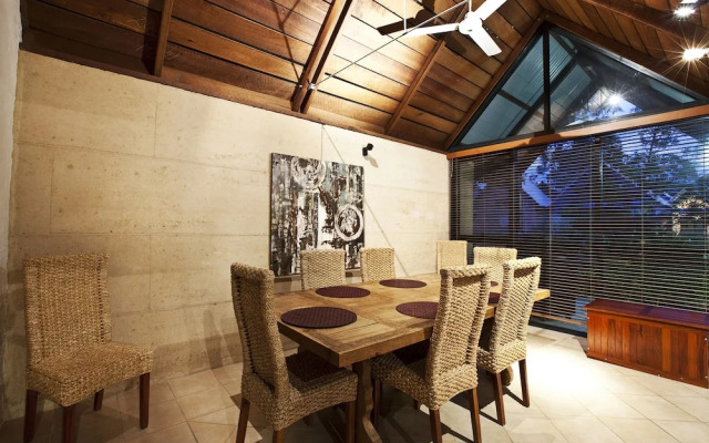 Whalers Cove Villas