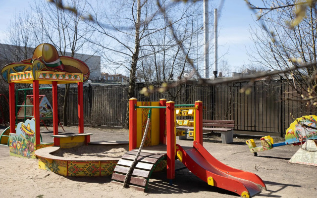 Апартаменты на проспекте Лабораторный 18