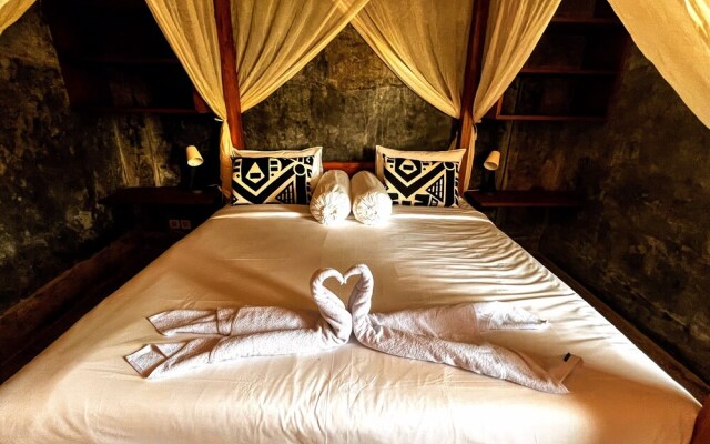 Mangroove Bay Boutique Hostel