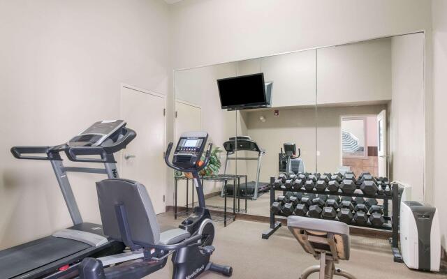 Sleep Inn & Suites