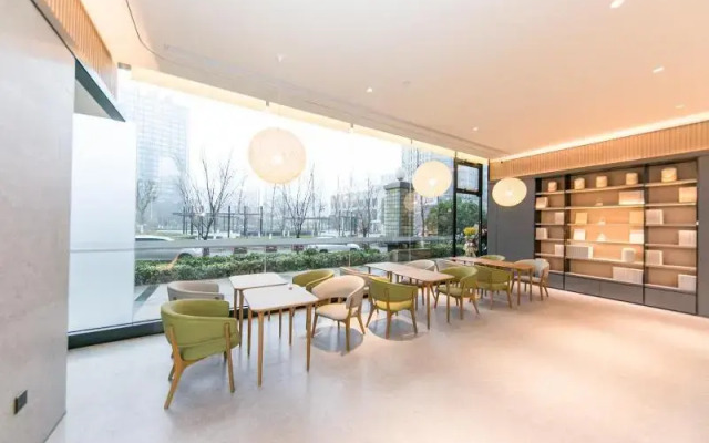 Ji Hotel Jiaxing Shimao Center