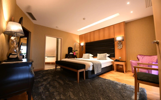 Hotel Bristol
