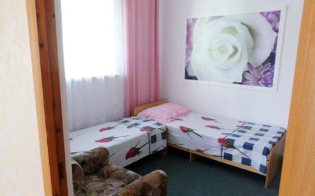 Guest House on Tsentralnaya 1B