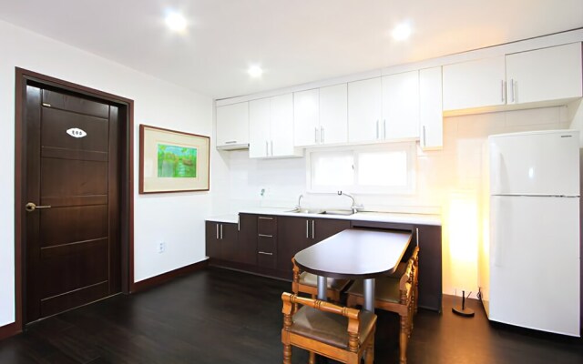 Goseong Hwapoli Pension