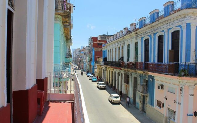 Colonial Hostel House in Havana's heart