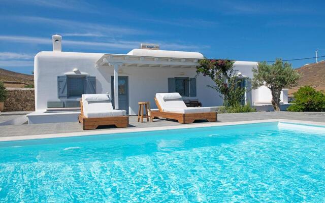 Villa Zaira by Opus