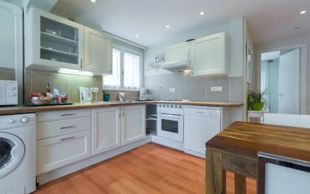 One Bedroom Palm Beach