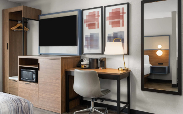 AmericInn by Wyndham Urbana/Champaign University Area