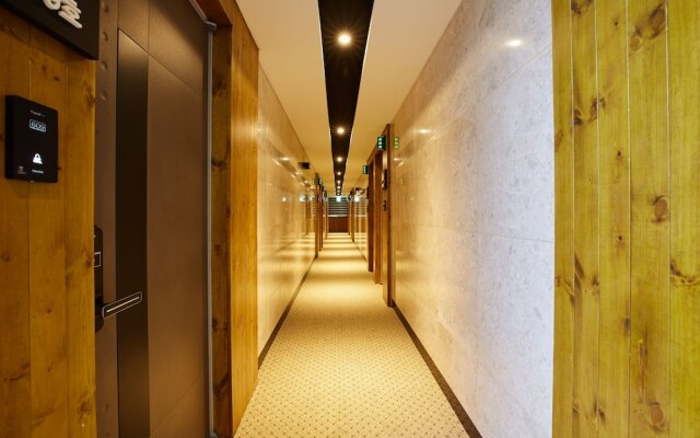 Noble Stay Hotel