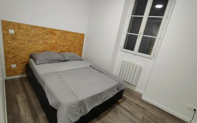 Les Lofts De Provins: Apt 4