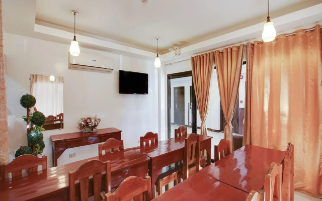 OYO 459 Offshore Hotel