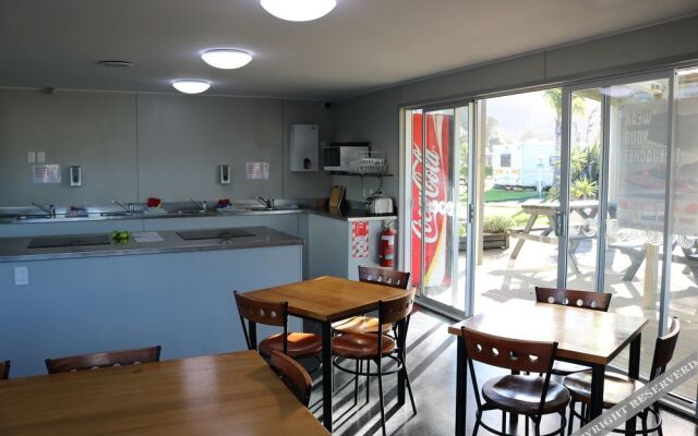 Tasman Holiday Parks – Beachaven