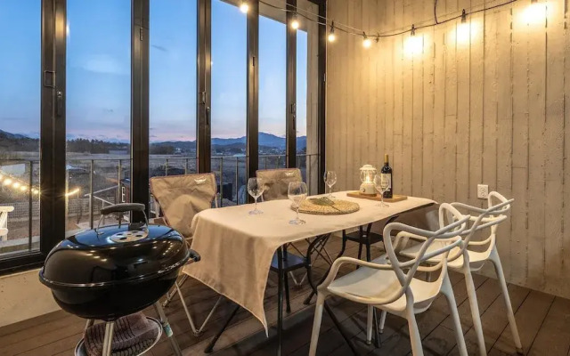 Gyeongju EL Poolvilla Pension