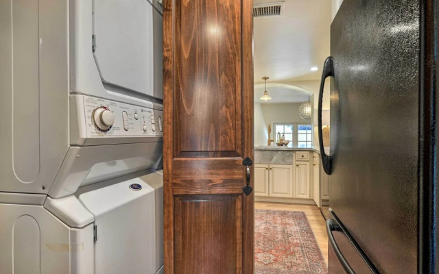 Scottsdale Condo w/ Pool Access, Near Old Town!