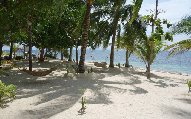 Slam's Garden Dive Resort