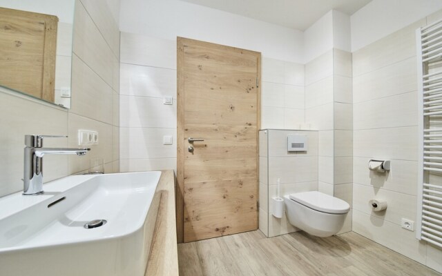 The Peak - Premium Apartments