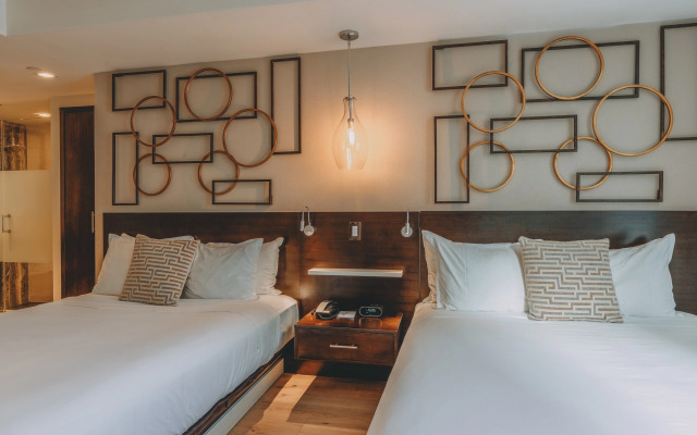 Iberostar Waves Berkeley Shore