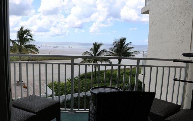 Jamaica Royale - 302 - 2 Br Condo