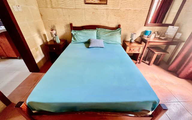 Grotto's Paradise B&B