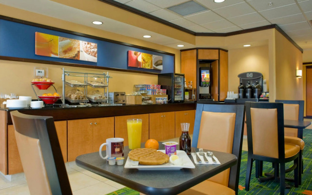 Fairfield Inn & Suites by Marriott Commerce
