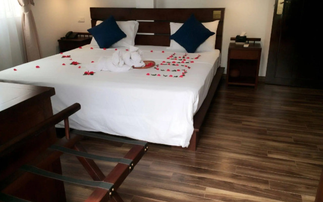 Cinnamon Hotel