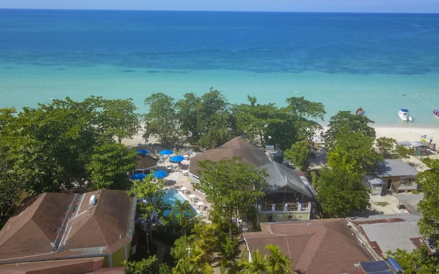 Zanzi Beach Resort