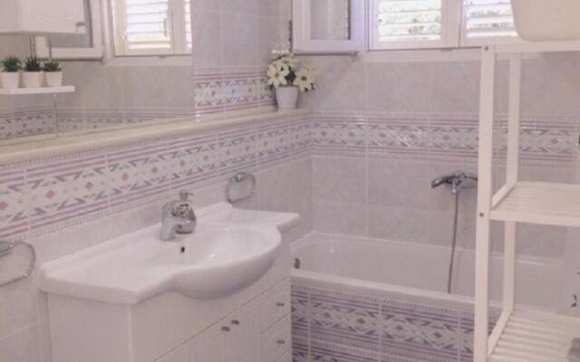 Gojko - 50 m from the beach - A2(6)