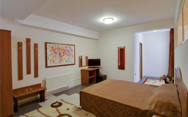 Tranzzit Hotel