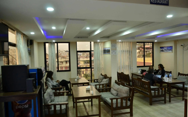 Famous House Kathmandu - Hostel