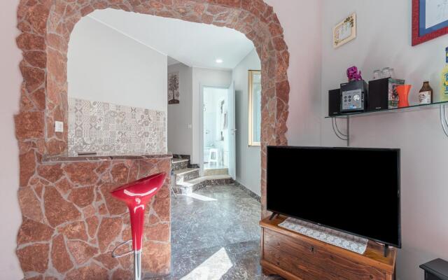 Snug holiday home in Mirto with a private terrace